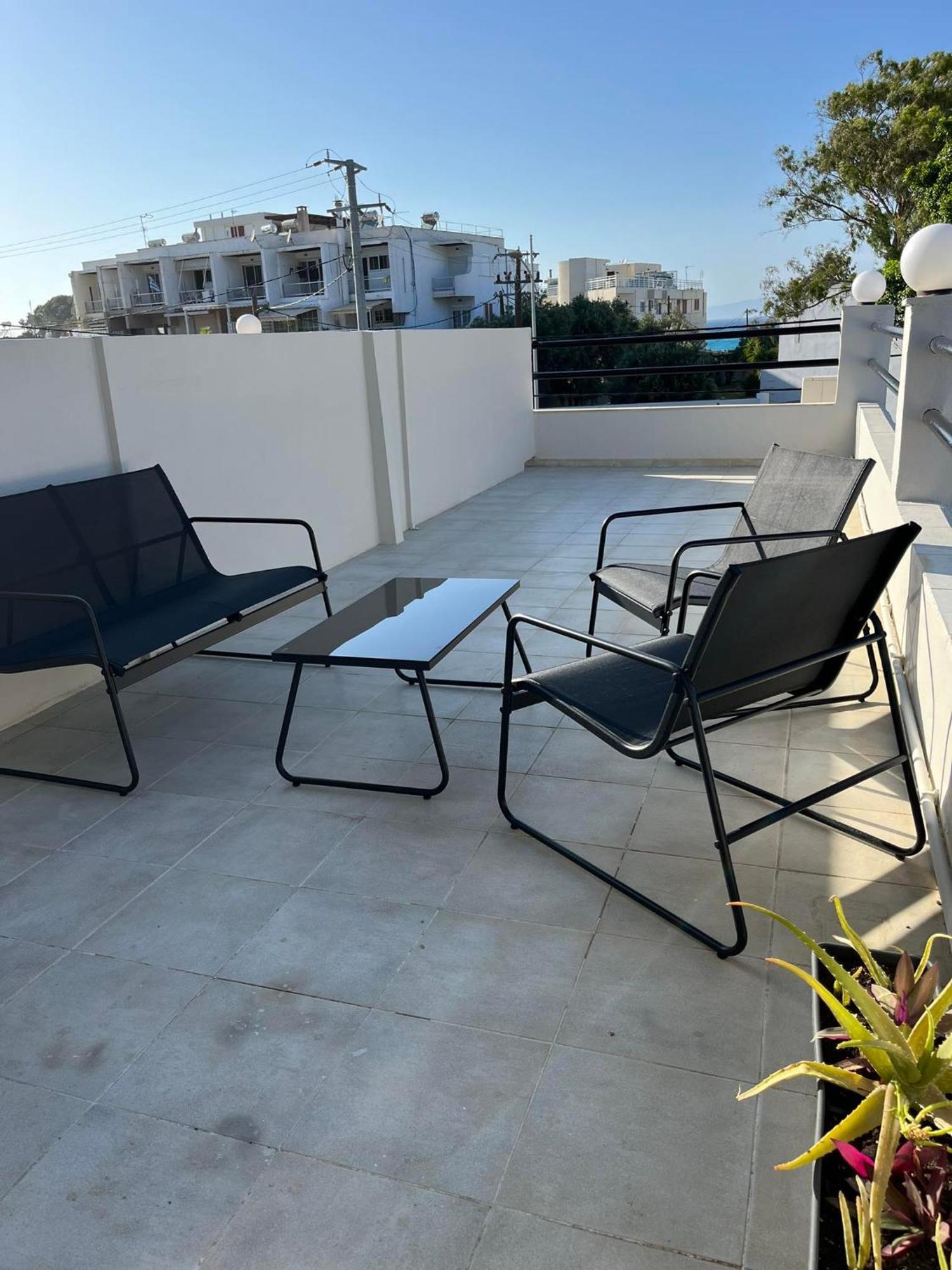 Sapphire Home Ixia  Buitenkant foto